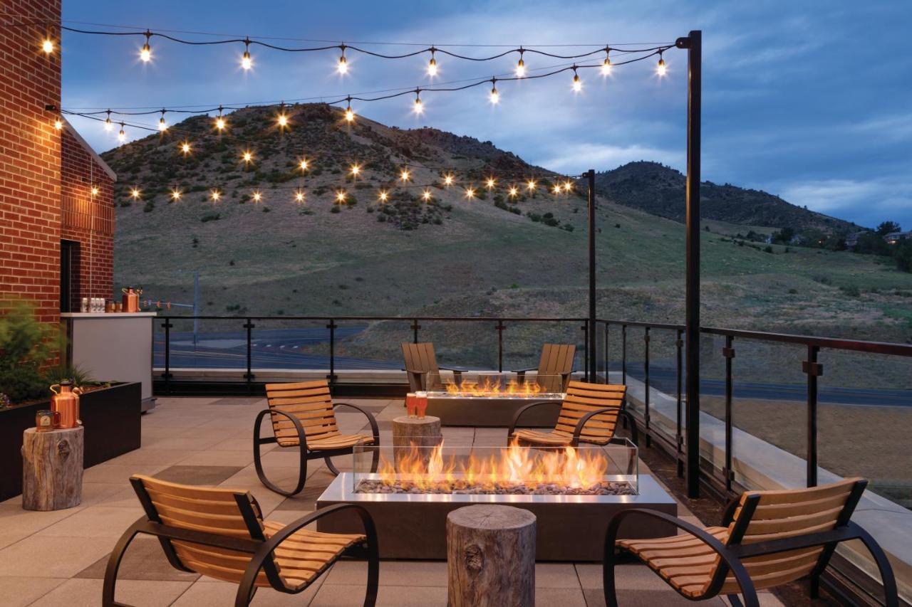 The Eddy Taproom & Hotel Golden Exterior foto